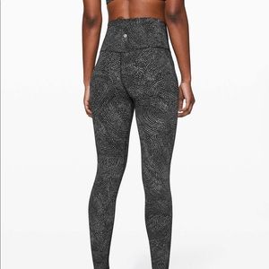 SOLD Lululemon align 28in inseam -Spirit ice